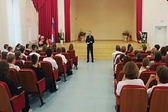 Хочу в МВД! Полицейские ЮАО рассказали старшеклассникам о пути поступления в Московский ордена Почета университет МВД